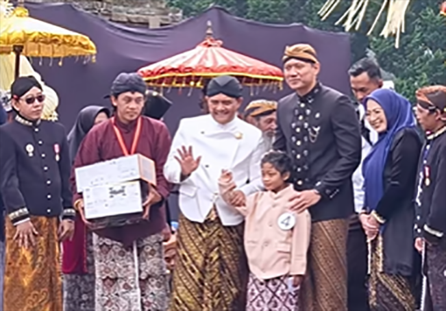 Tradisi cukur rambut gimbal di Dataran Tinggi Dieng/Foto: dok Humas Jateng